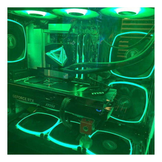 MSI CoreLiquid I360 360mm AIO cooler with RGB lighting for custom PC builds