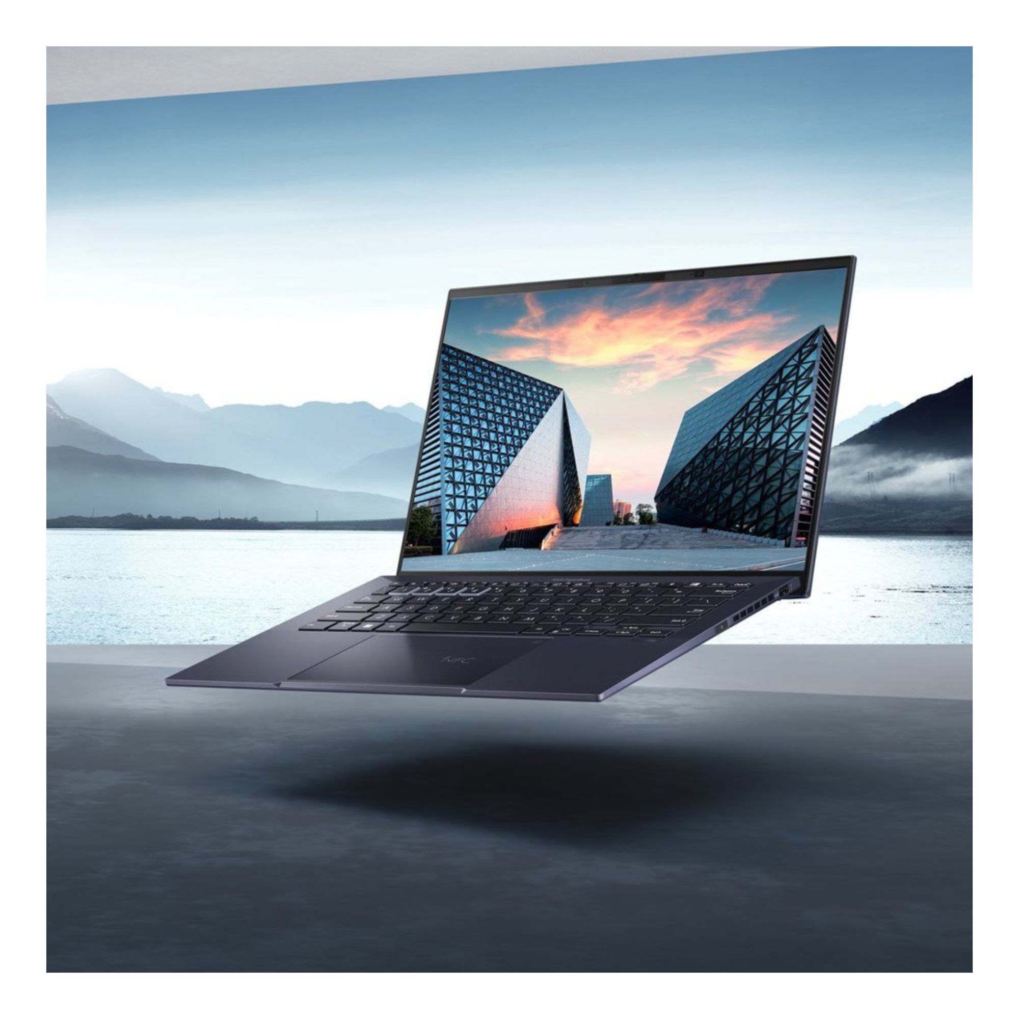 Asus ExpertBook B9 OLED B9403CVAR-KMI711X Core 7 150U Laptop